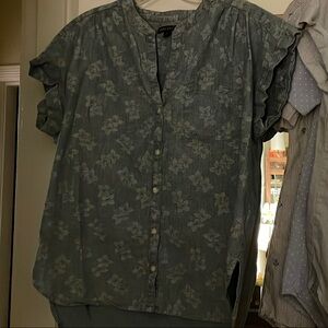 Women’s Short Sleeve Button Up Tunic Top with Flowers